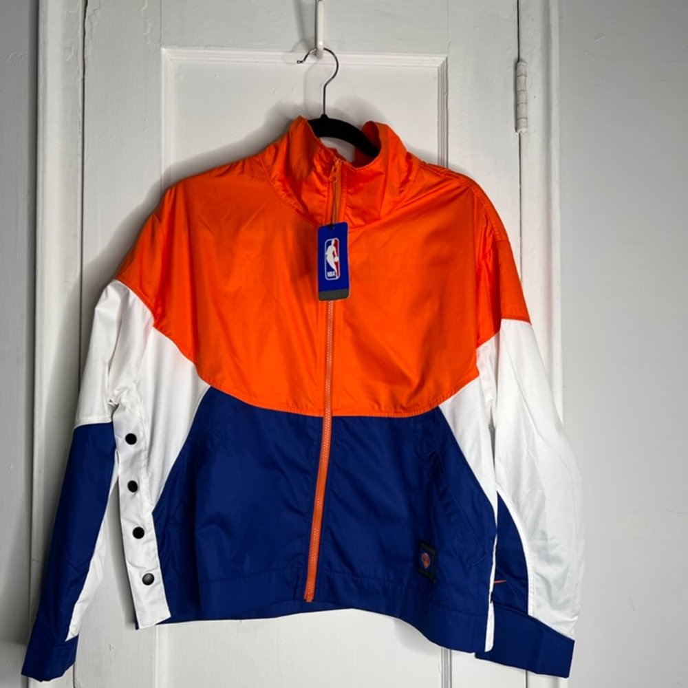 NWT Nike Knicks Women's Side Snap Jacket